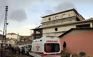 GÜNCELLEME - Çankırı'da cami inşaatında çökme: 3 yaralı