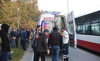 Konya'da işçi servisleri çarpıştı: 8 yaralı