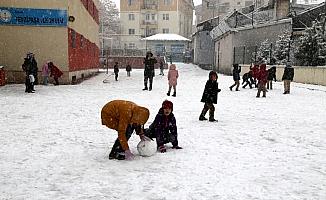 Sivas'ta karla mücadele çalışmaları