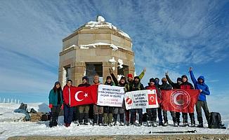 Zeytin Dalı Harekatı'na destek için Kösedağ'ın zirvesine tırmandılar
