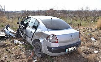 Aksaray'da otomobille cip çarpıştı: 7 yaralı