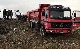 Konya'da kamyonla otomobil çarpıştı: 1 ölü