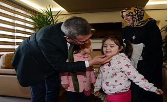 Down sendromlu çocuklardan Başkan Çetin’e ziyaret