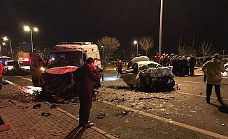 Kayseri'de ambulans ile otomobil çarpıştı: 5 ölü, 2 yaralı
