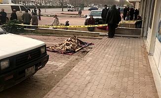Konya'da pencereden düşen kadın öldü
