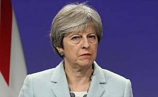 İngiltere Başbakanı May: Kimyasal saldırı konusunda net bir tavır aldık