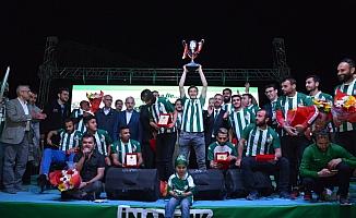 Kırşehir Belediyespor şampiyonluk kupasını aldı