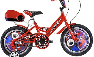 Pursaklar Belediyesinden çocuklara bisiklet hediyesi