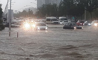 Ankara'da sağanak yağış!