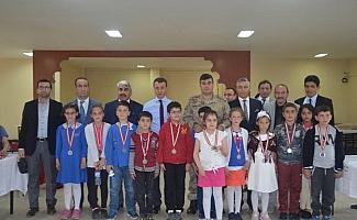 Gürün'de ilkokullar arası bilgi yarışması