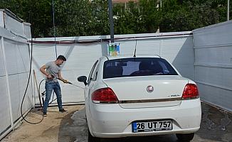 Mihalgazi Belediyesinden araç yıkama hizmeti