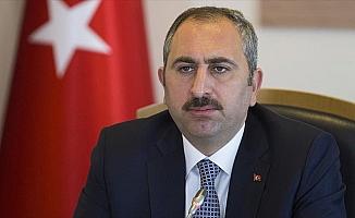 Adalet Bakanı Gül: Suruç'taki saldırı tüm yönleriyle soruşturulmakta