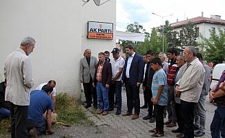 AK Parti Hafik İlçe Başkanılığı kurban kesti
