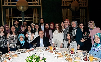 Cumhurbaşkanı Erdoğan, gençlerle