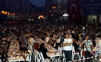 Ilgaz'da 5 bin kişilik iftar sofrası kuruldu