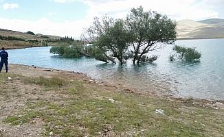 Kayseri'de baraj gölüne düşen çocuk kayboldu