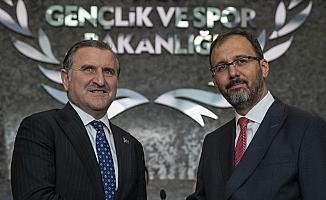Mehmet Kasapoğlu görevi Bak'tan devraldı