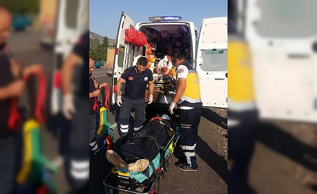 Sivas'ta trafik kazaları: 1 ölü, 3 yaralı