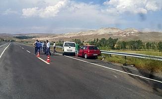Sivas'ta trafik kazaları: 1 ölü, 4 yaralı