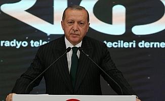 Cumhurbaşkanı Erdoğan: Bize böyle tehditlerle geri adım attırmak mümkün değil