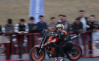 Erciyes'te motosiklet şovu