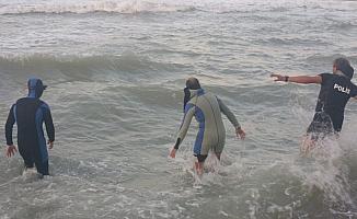 Sinop'ta denize giren çocuk kayboldu