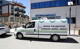 Sivas Belediyesine cenaze aracı hediye edildi