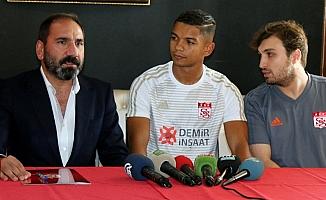 Sivasspor, yeni futbolcularını tanıttı
