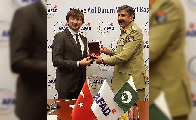 Türkiye ile Pakistan'dan afetle mücadelede iş birliği