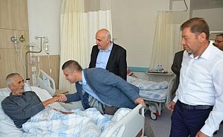 Başkan Acar'dan hastane ziyareti