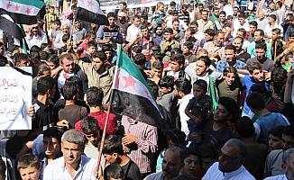 İdlibliler rejimin alıkoyduğu sivillere özgürlük istedi