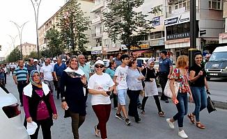 Kırşehir'de sağlıklı yaşam için yürüyüş yapıldı
