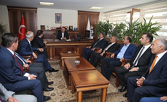 Zabıtalar, Sincan Belediye Başkanı Murat Ercan’ı ziyaret etti.