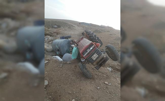Ilgın'da traktör devrildi: 1 yaralı