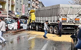 Konya'da trafik kazası MOBESE'ye yansıdı