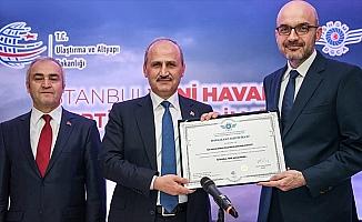 Ulaştırma ve Altyapı Bakanı Turhan: İstanbul Yeni Havalimanı'nın sertifikasyon süreci tamamlandı