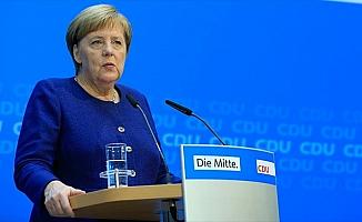 Almanya Başbakanı Merkel: Federal hükümeti sürdürme yönünde ortak kanaatimiz var