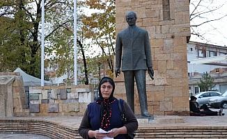 Atatürk'ü saz ve şiirle andılar