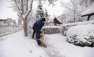 Beypazarı ve Pursaklar'da karla mücadele çalışması