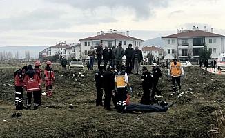 Eskişehir'de otomobil sulama kanalına devrildi: 1 ölü