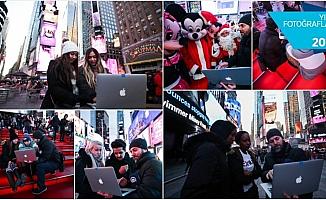 New York Times Meydanı'nda 'Yılın Fotoğrafları' oylandı