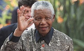 Özgürlük savaşçısı Mandela ölümünün 5. yılında anılıyor