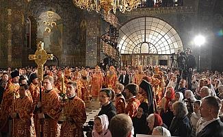 Ukrayna'da birleşik bağımsız kilise kuruldu