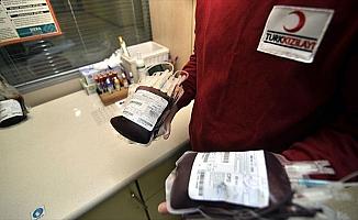 'Bir kişi kan bağışıyla 3 hastaya hayat veriyor'