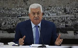Filistin Başbakanı yetkilerini Devlet Başkanı Abbas'a bıraktı
