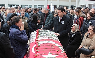 Üniversitede öldürülen Ceren Damar’a fakülte önünde son görev
