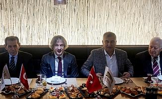Ahmet Misbah Demircan'a için veda yemeği