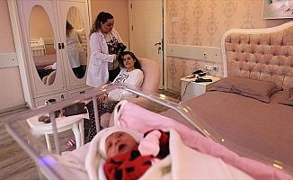 'Beş yıldızlı' hastane odasında annelere kuaför hizmeti