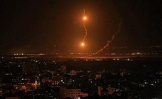 İsrail'den Gazze'ye topçu ateşi