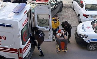Sivas'ta bıçaklı kavga: 1 yaralı